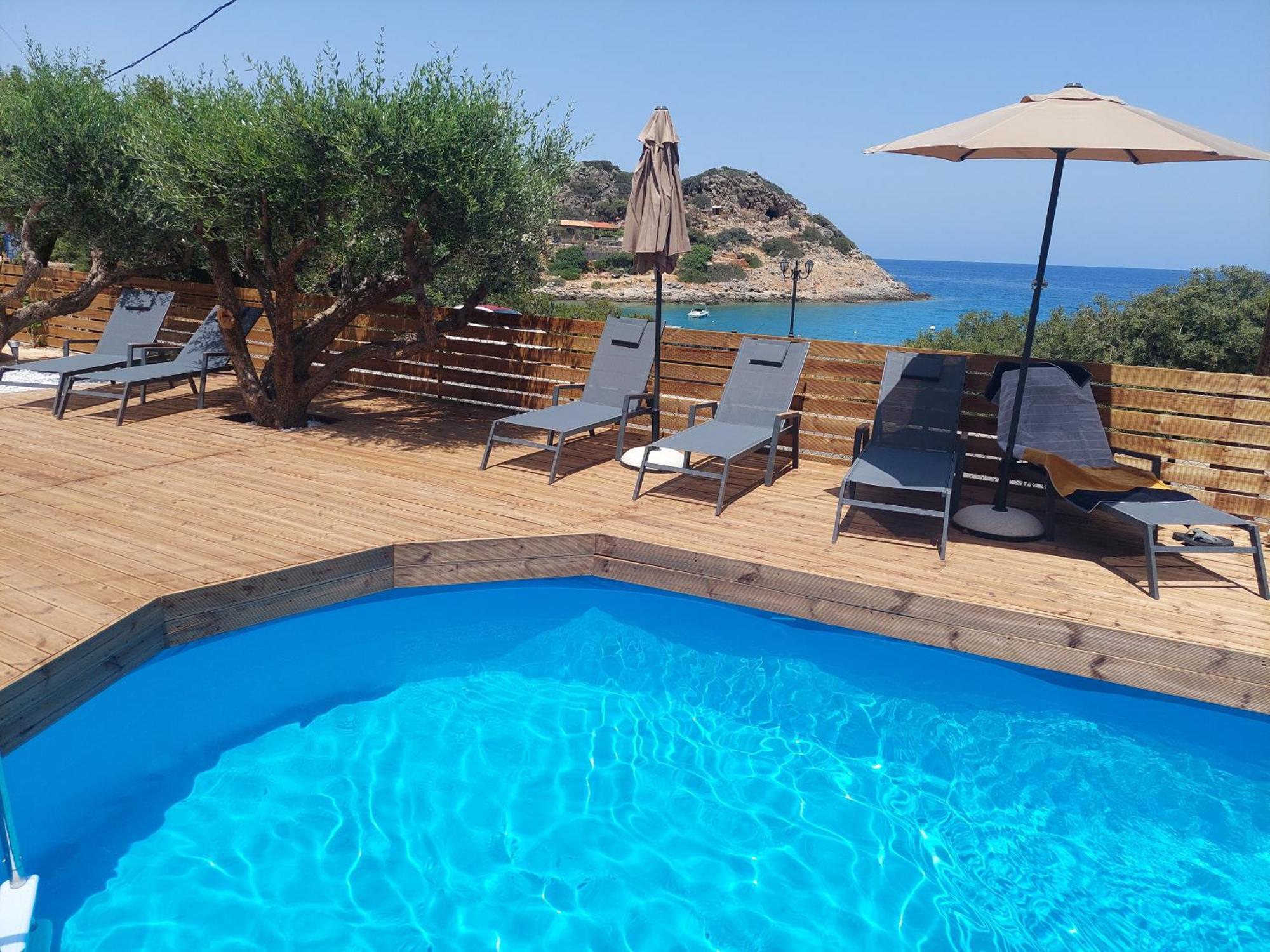 Beachfront Phi φ * Agios Nikolaos (Crete)